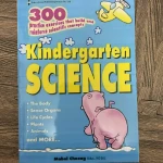 3 cuốn 300 Kindergarten - English - Maths - Science